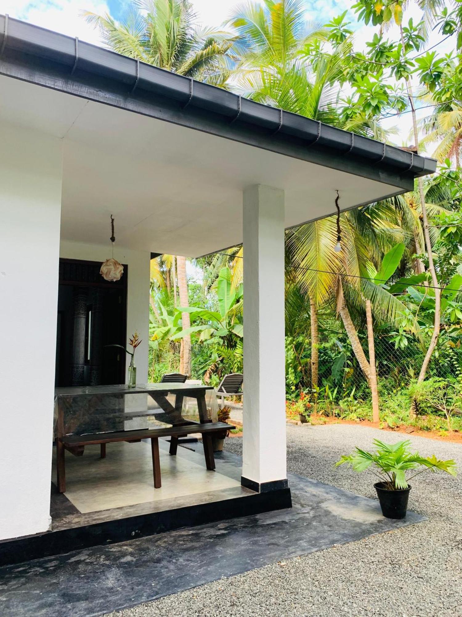 White Heaven Villa Unawatuna Exterior photo