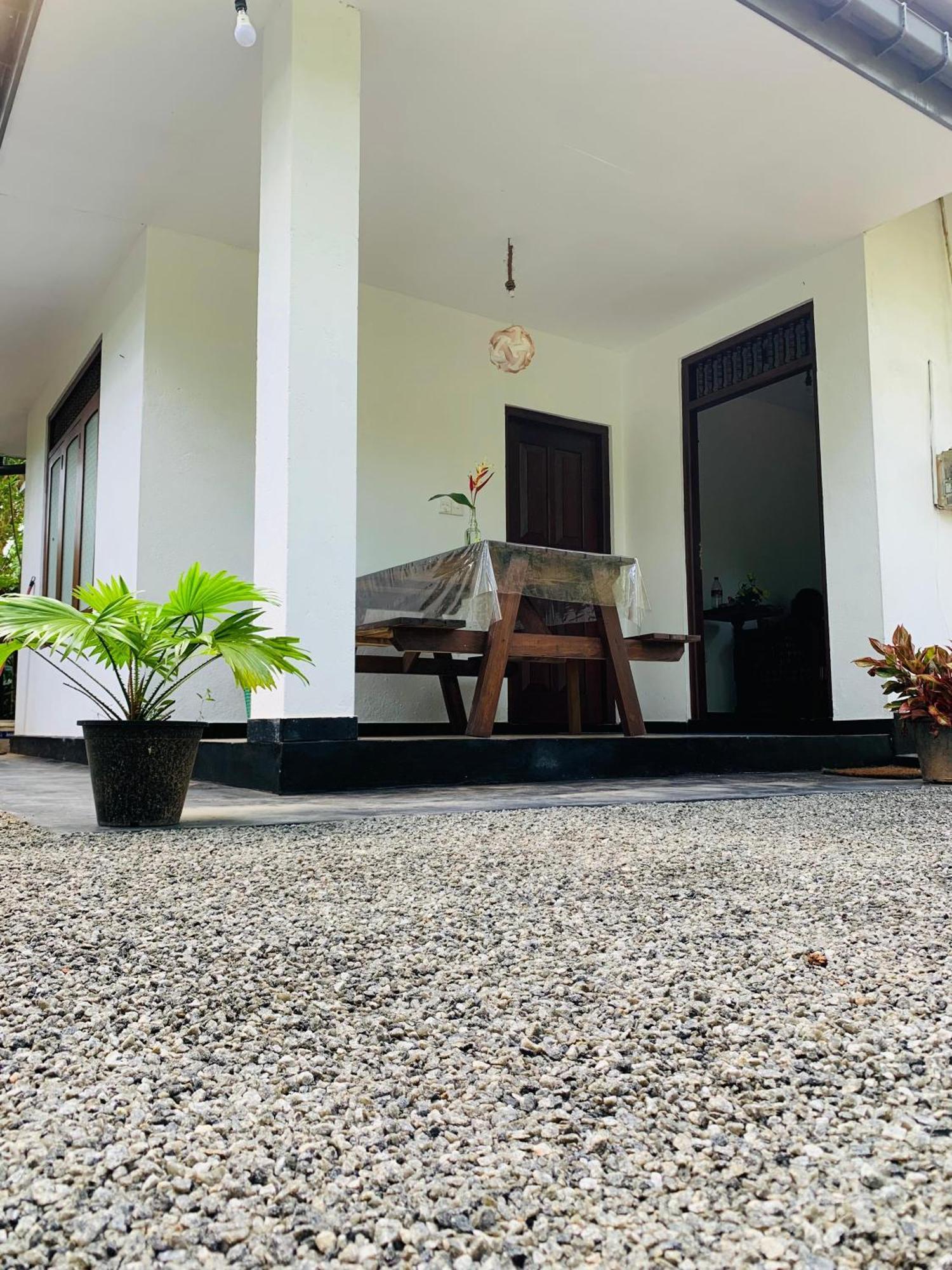 White Heaven Villa Unawatuna Exterior photo