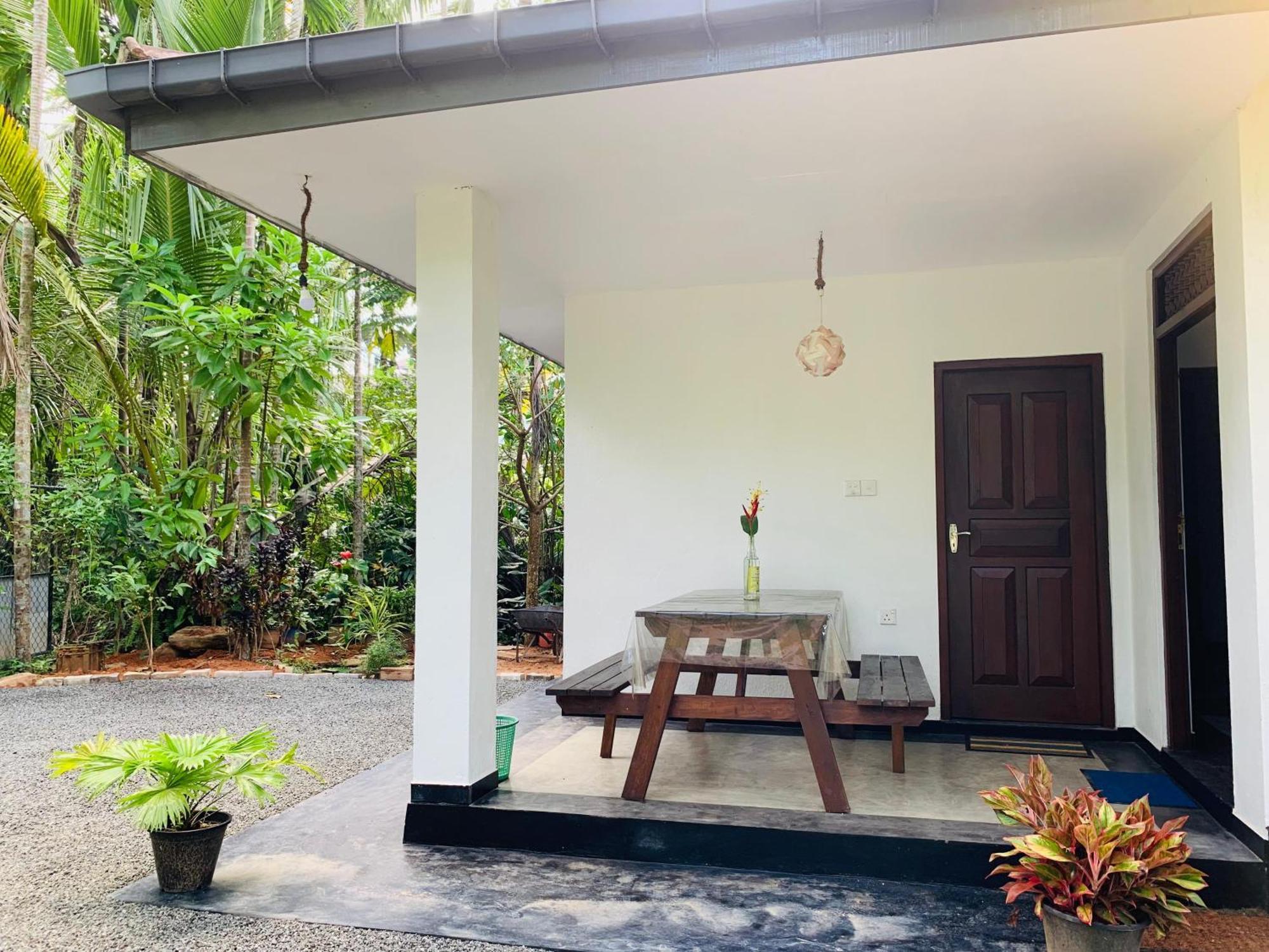 White Heaven Villa Unawatuna Exterior photo